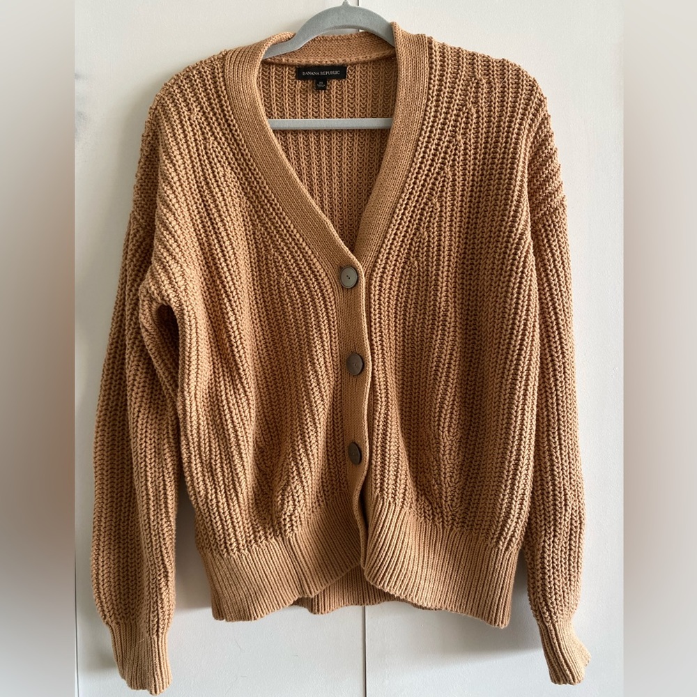 Banana Republic Chunky Knit Button-Front Cardigan in Camel